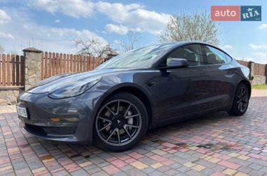 Седан Tesla Model 3 2021 в Дрогобичі