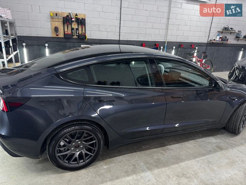 Седан Tesla Model 3 2024 в Костопілі фото 27 Седан Tesla Model 3 2024 в Костопілі