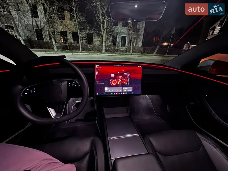 Седан Tesla Model 3 2024 в Ирпене