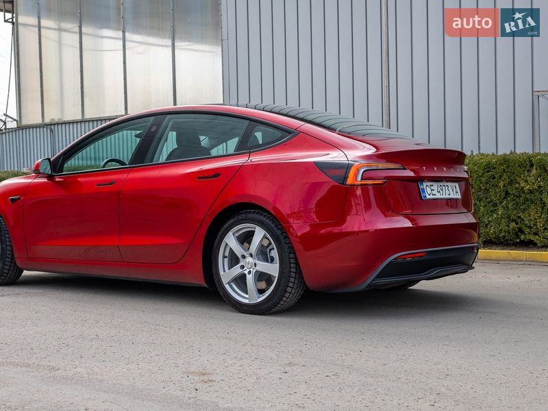 Седан Tesla Model 3 2024 в Черновцах фото 3 Седан Tesla Model 3 2024 в Черновцах