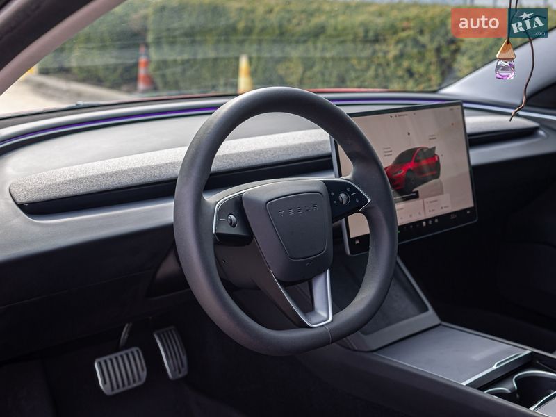 Седан Tesla Model 3 2024 в Черновцах фото 23 Седан Tesla Model 3 2024 в Черновцах