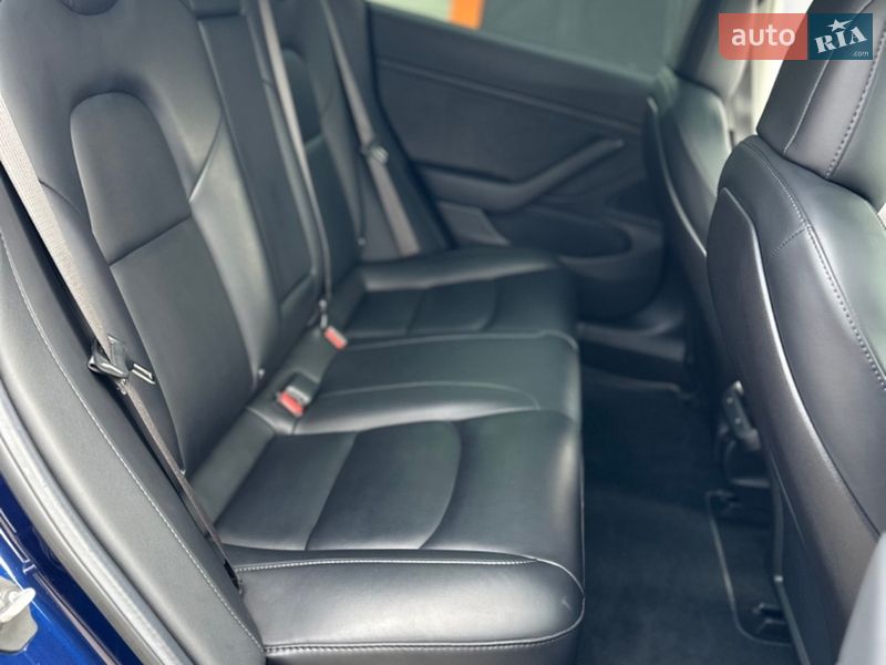 Седан Tesla Model 3 2018 в Вінниці