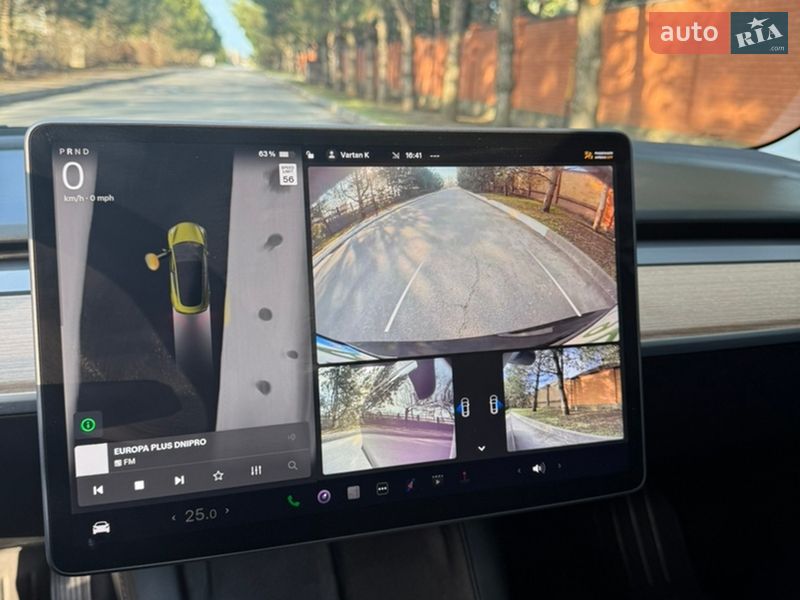 Седан Tesla Model 3 2022 в Дніпрі