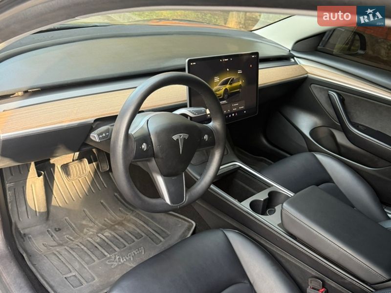 Седан Tesla Model 3 2022 в Дніпрі