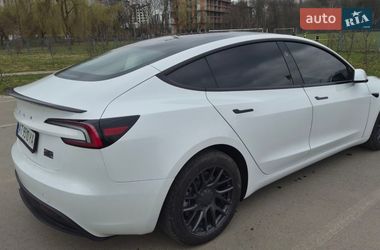 Седан Tesla Model 3 2025 в Ивано-Франковске
