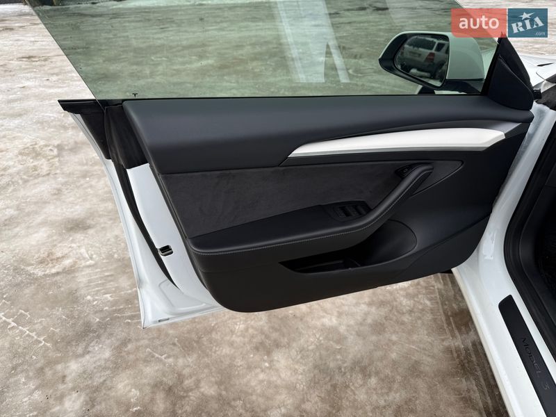 Седан Tesla Model 3 2023 в Києві фото 13 Седан Tesla Model 3 2023 в Києві