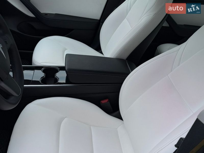 Седан Tesla Model 3 2020 в Одесі фото 7 Седан Tesla Model 3 2020 в Одесі