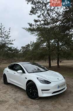 Седан Tesla Model 3 2021 в Днепре