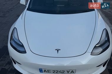 Седан Tesla Model 3 2019 в Дніпрі