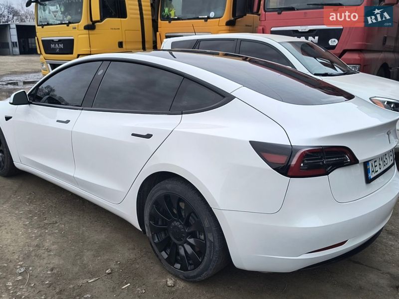 Седан Tesla Model 3 2023 в Новомосковську фото 5 Седан Tesla Model 3 2023 в Новомосковську