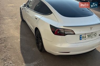 Седан Tesla Model 3 2022 в Києві