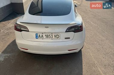 Седан Tesla Model 3 2022 в Києві