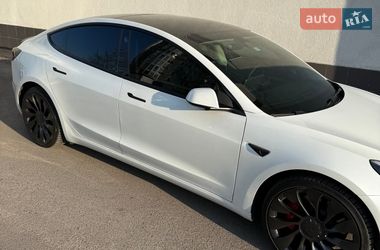 Седан Tesla Model 3 2022 в Києві