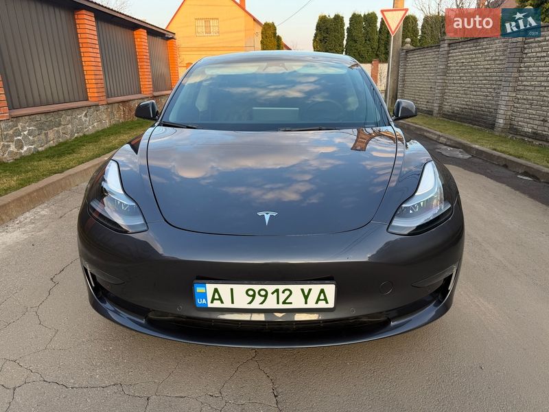 Седан Tesla Model 3 2022 в Киеве фото 3 Седан Tesla Model 3 2022 в Киеве