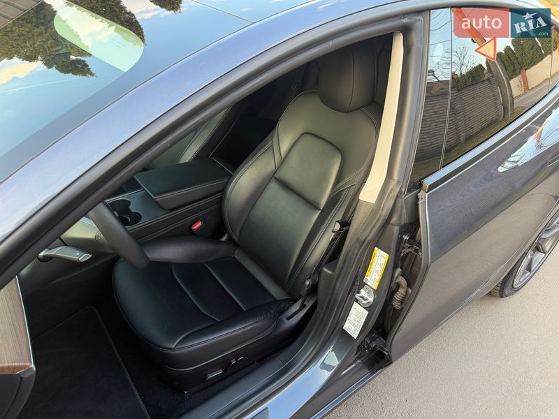 Седан Tesla Model 3 2022 в Киеве фото 18 Седан Tesla Model 3 2022 в Киеве