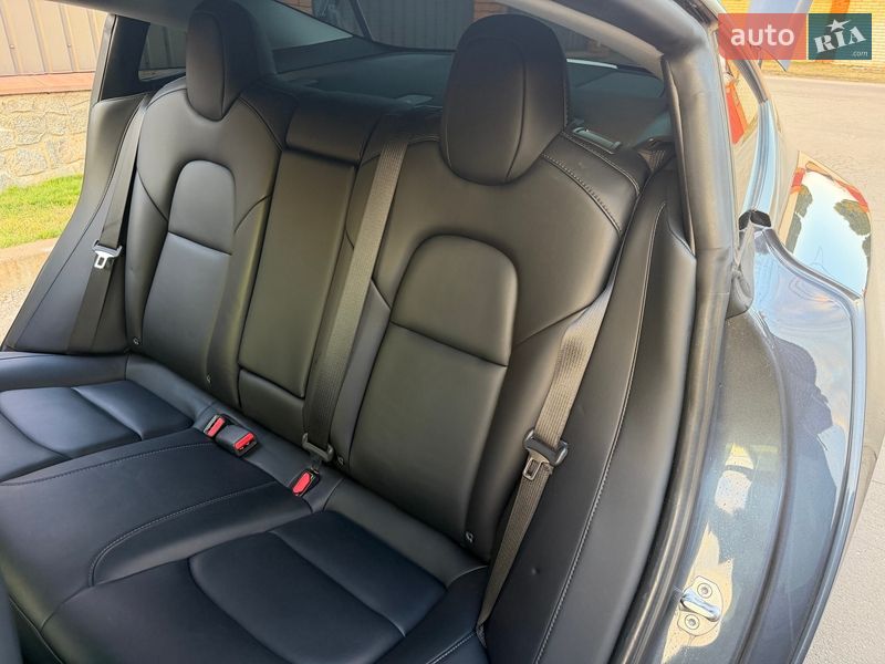 Седан Tesla Model 3 2022 в Киеве фото 22 Седан Tesla Model 3 2022 в Киеве
