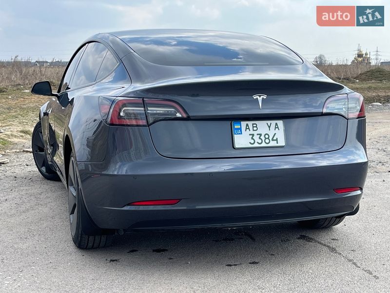 Седан Tesla Model 3 2022 в Вінниці