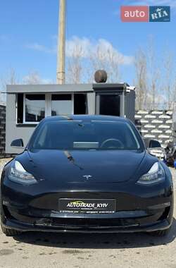 Седан Tesla Model 3 2020 в Киеве