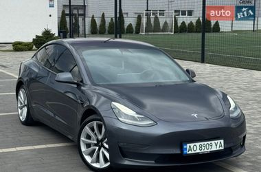 Седан Tesla Model 3 2019 в Мукачево