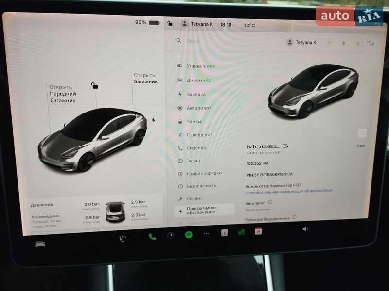 Седан Tesla Model 3 2019 в Ужгороді
