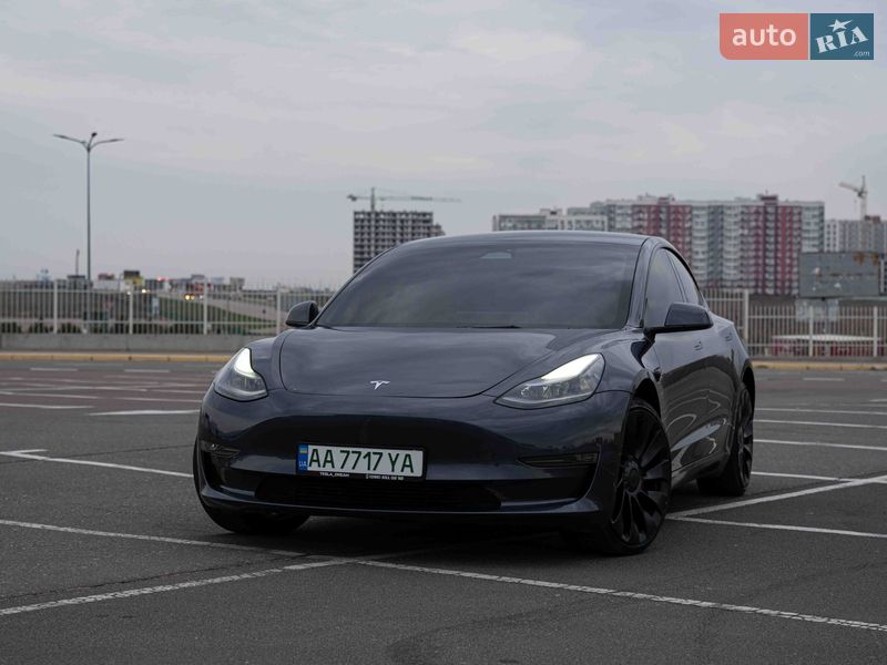 Седан Tesla Model 3 2022 в Одессе