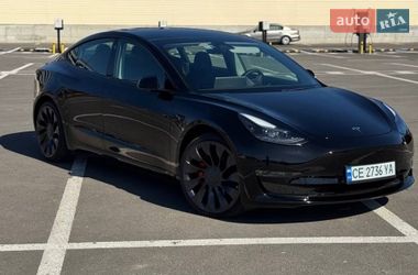 Седан Tesla Model 3 2021 в Чернівцях