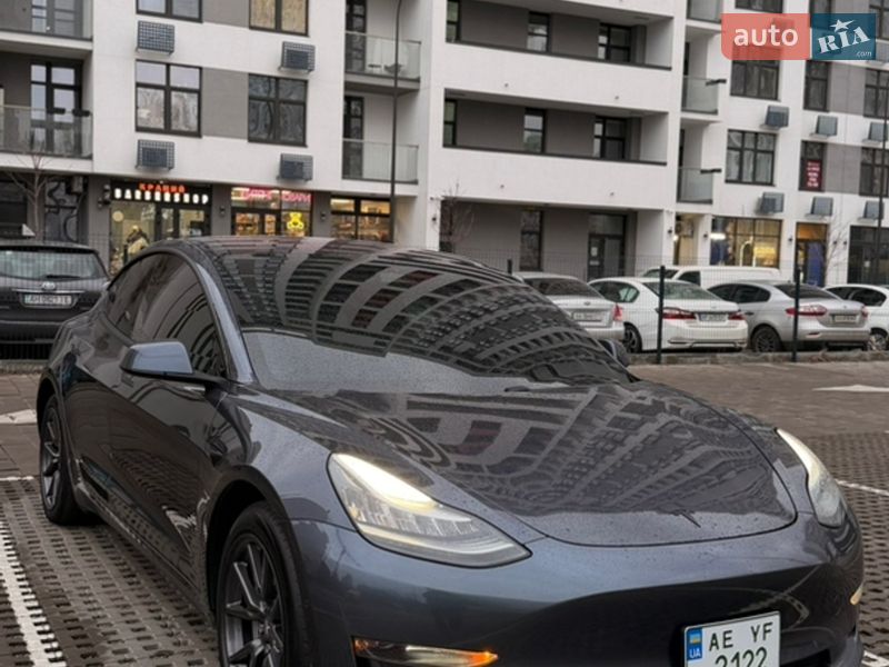 Седан Tesla Model 3 2018 в Киеве фото 3 Седан Tesla Model 3 2018 в Киеве