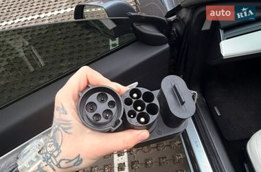 Седан Tesla Model 3 2018 в Киеве