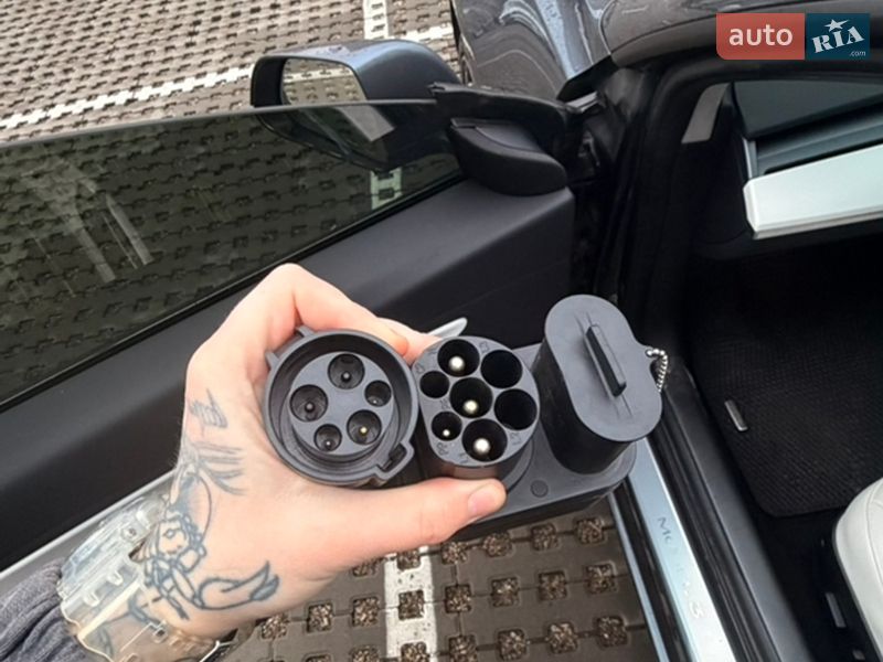 Седан Tesla Model 3 2018 в Киеве фото 18 Седан Tesla Model 3 2018 в Киеве