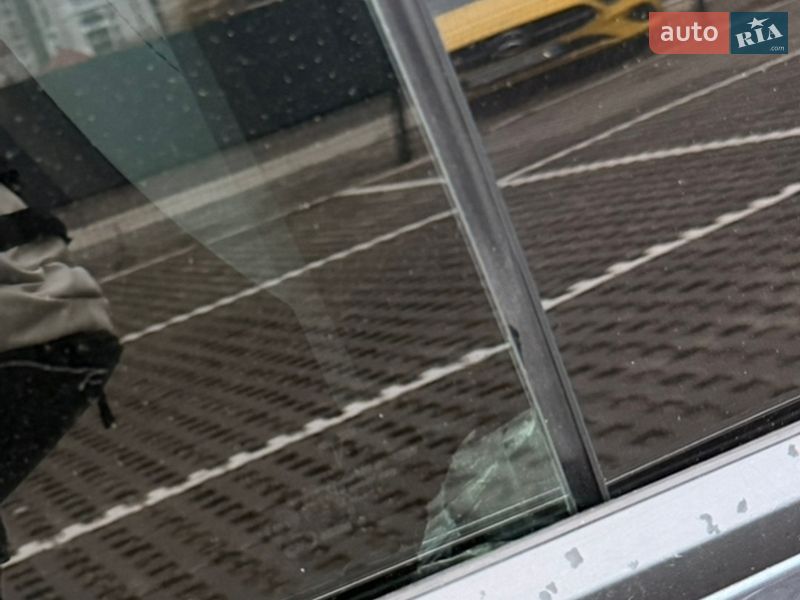 Седан Tesla Model 3 2018 в Киеве фото 26 Седан Tesla Model 3 2018 в Киеве