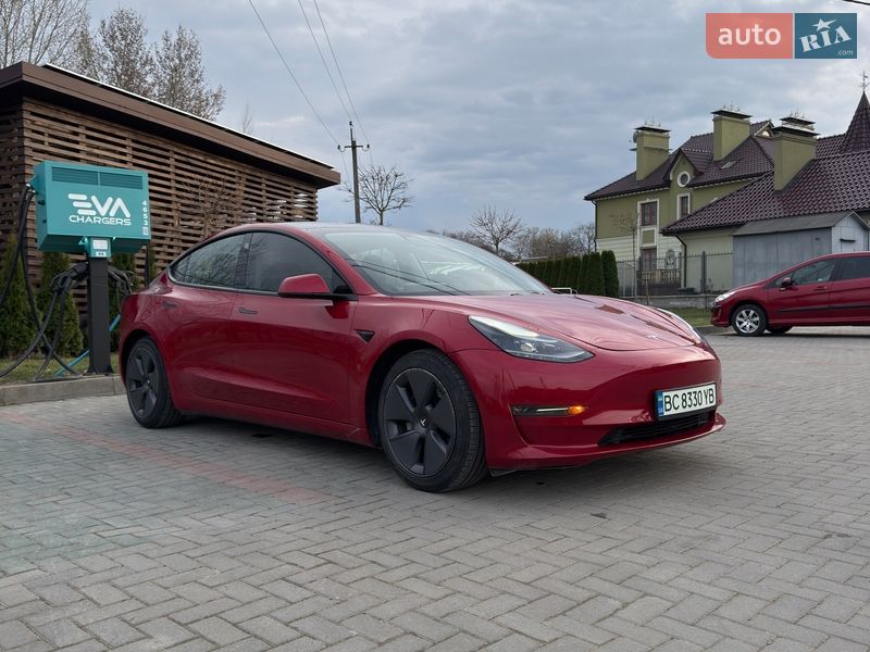 Седан Tesla Model 3 2021 в Золочеве