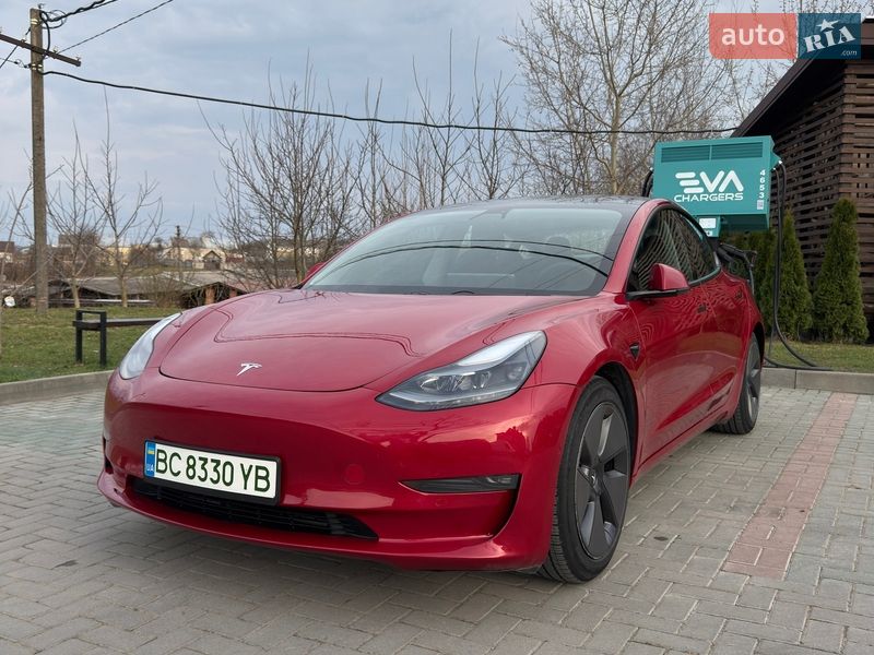 Седан Tesla Model 3 2021 в Золочеве