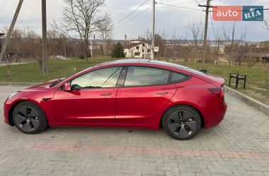 Седан Tesla Model 3 2021 в Золочеві