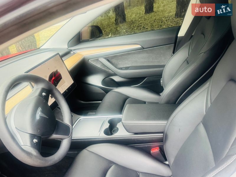 Седан Tesla Model 3 2023 в Киеве фото 7 Седан Tesla Model 3 2023 в Киеве