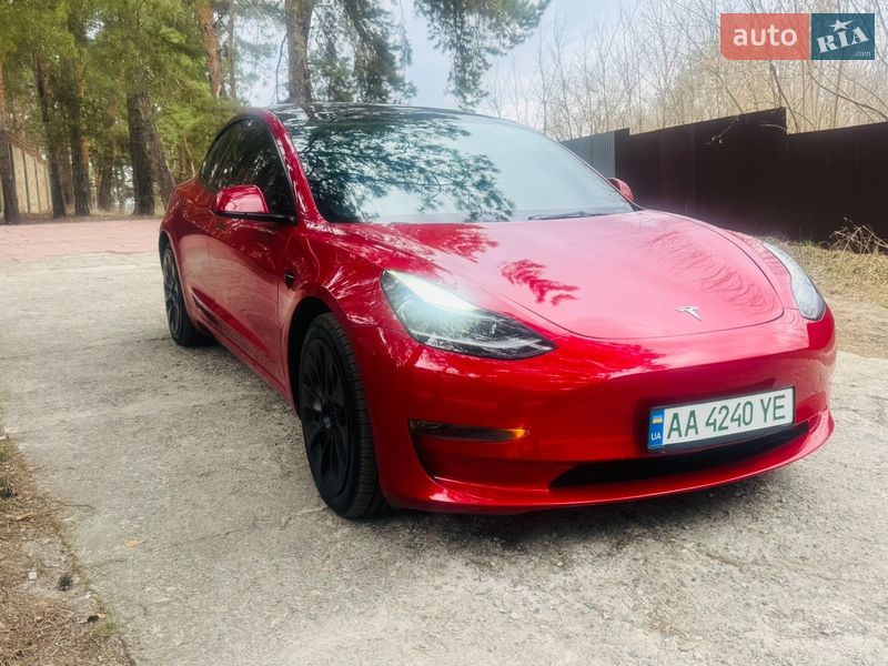 Седан Tesla Model 3 2023 в Киеве фото 16 Седан Tesla Model 3 2023 в Киеве