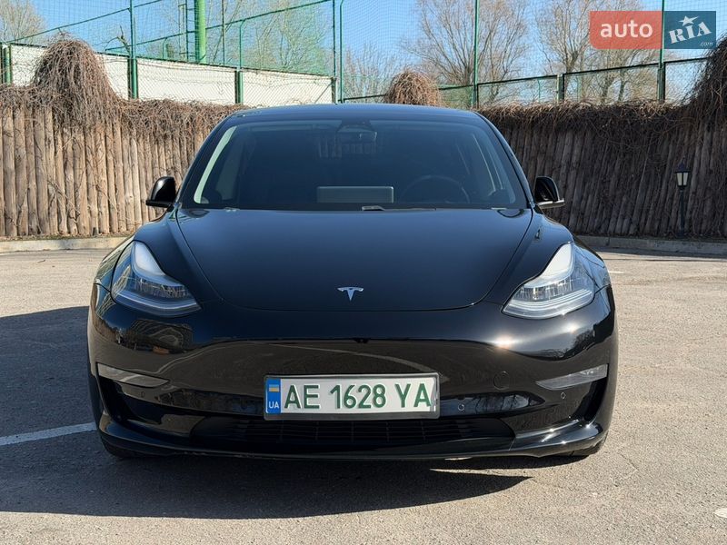 Седан Tesla Model 3 2020 в Днепре фото 2 Седан Tesla Model 3 2020 в Днепре