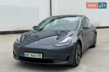 Седан Tesla Model 3 2019 в Вінниці