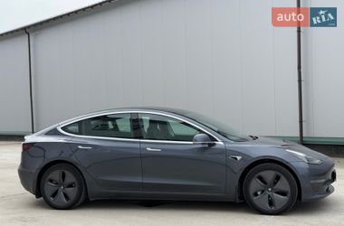 Седан Tesla Model 3 2019 в Вінниці