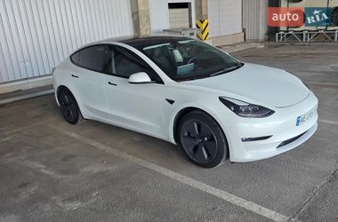 Седан Tesla Model 3 2023 в Дніпрі