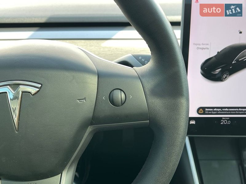Седан Tesla Model 3 2020 в Киеве