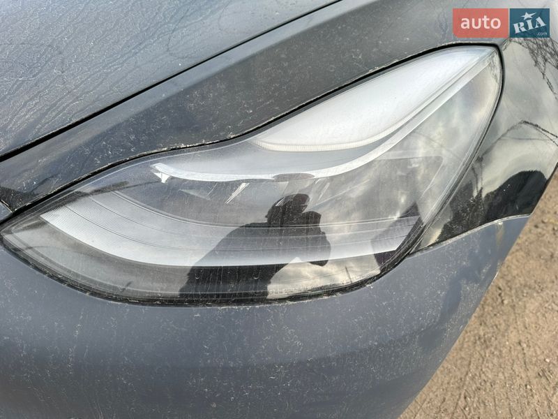 Седан Tesla Model 3 2022 в Киеве