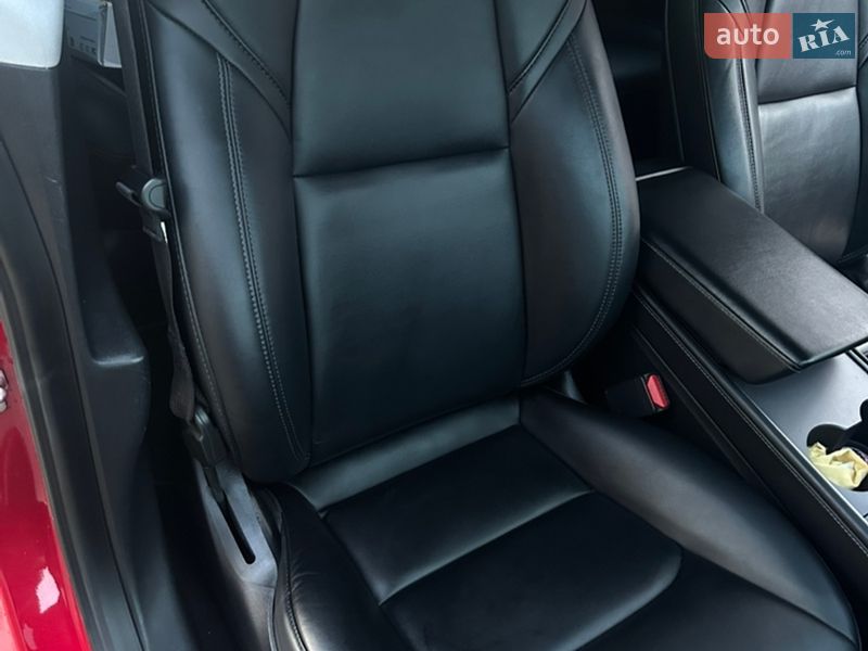 Седан Tesla Model 3 2021 в Киеве