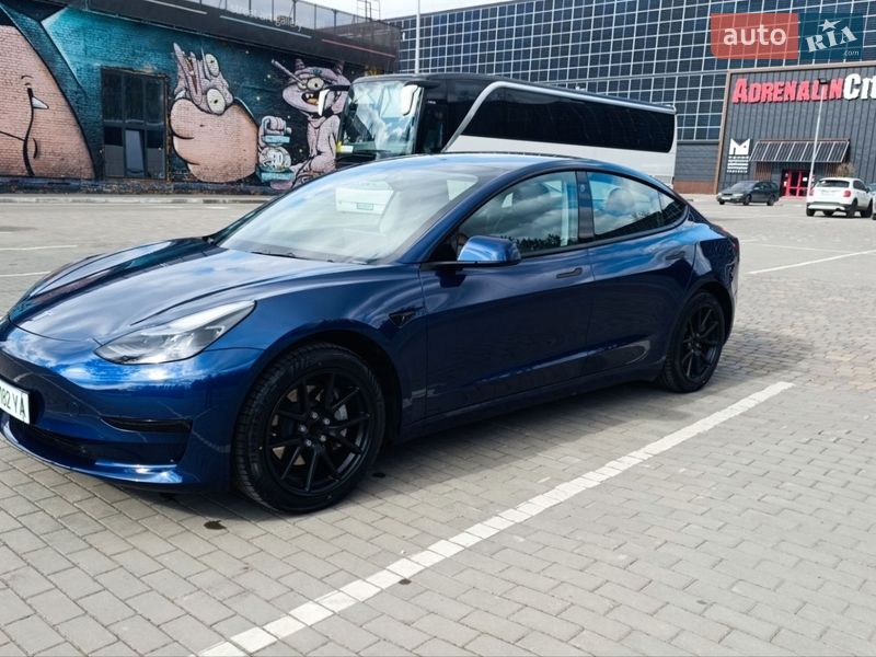 Седан Tesla Model 3 2022 в Луцке фото 19 Седан Tesla Model 3 2022 в Луцке