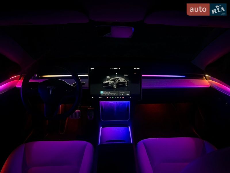 Седан Tesla Model 3 2022 в Кропивницькому