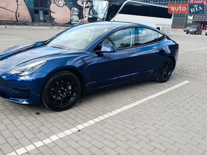 Седан Tesla Model 3 2022 в Луцке фото 36 Седан Tesla Model 3 2022 в Луцке