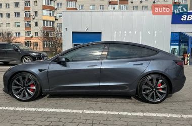 Седан Tesla Model 3 2020 в Львове