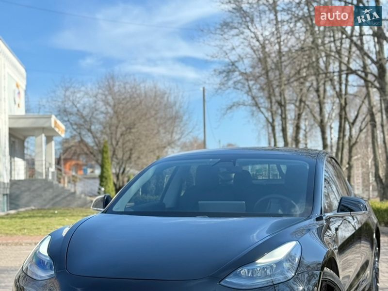 Седан Tesla Model 3 2020 в Лубнах фото 2 Седан Tesla Model 3 2020 в Лубнах