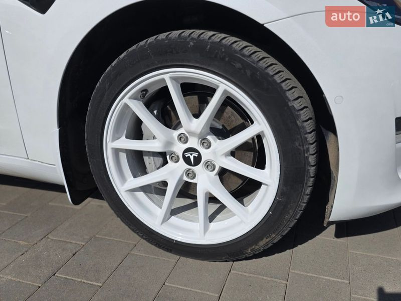Седан Tesla Model 3 2020 в Хмельницком фото 11 Седан Tesla Model 3 2020 в Хмельницком