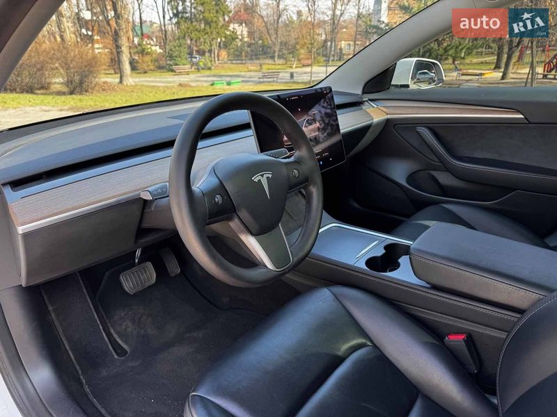 Седан Tesla Model 3 2022 в Киеве фото 17 Седан Tesla Model 3 2022 в Киеве