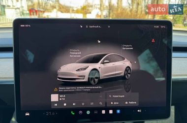 Седан Tesla Model 3 2022 в Киеве
